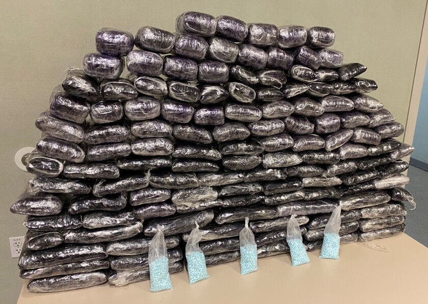 Record 1 million fentanyl pills seized by DEA in Inglewood - Los Angeles  Times