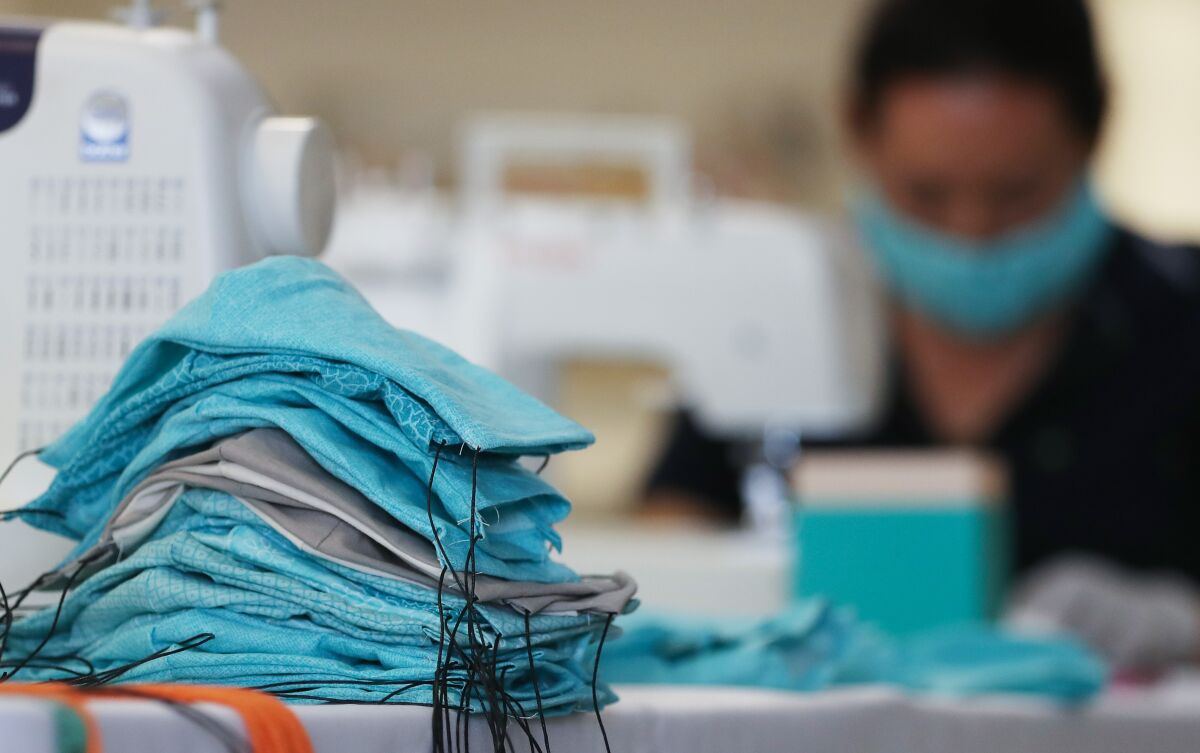 39 million masks for hospitals were promised. Feds now investigating - Los Angeles Times 39 million masks for hospitals were promised. Feds now investigating - Los Angeles Times