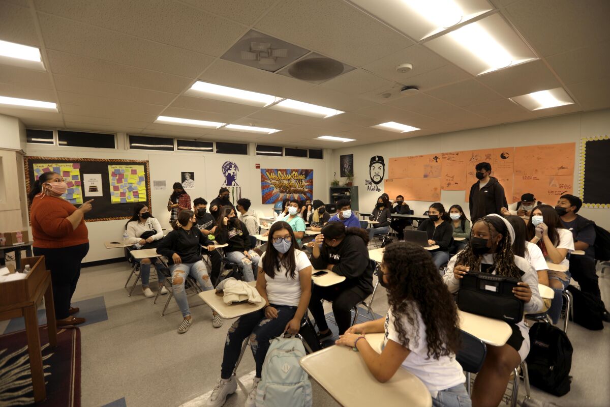 Students participate in an English class at Lynwood High School in 2021. 