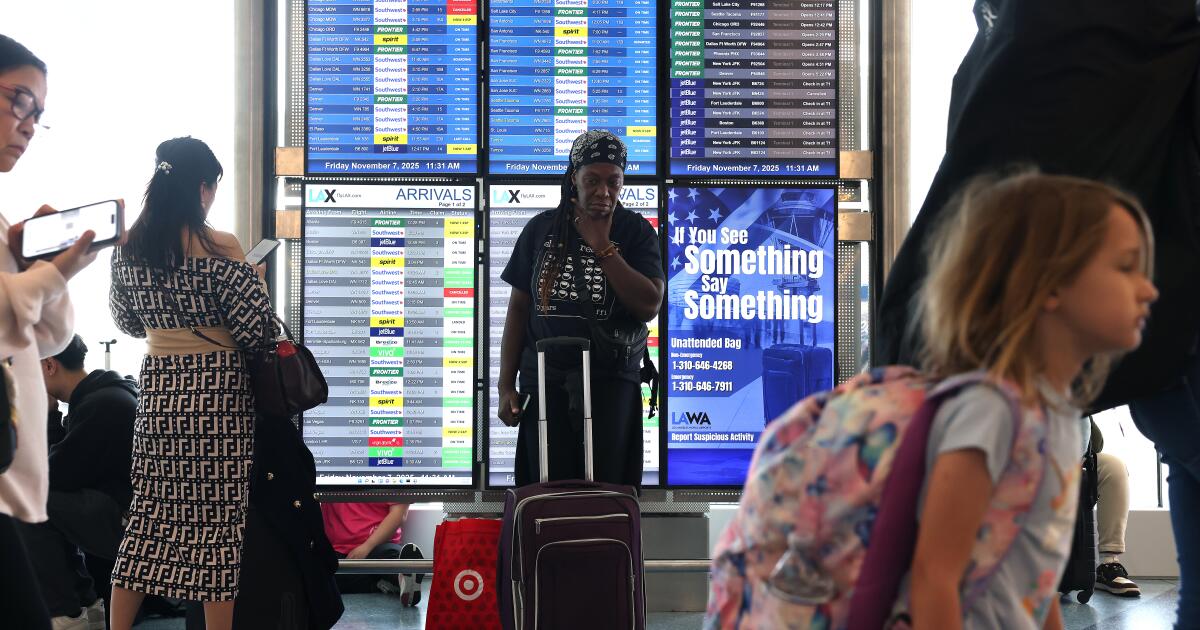 Greater than 1,000 flights canceled and delayed nationwide on busy journey day Greater than 1,000 flights canceled and delayed nationwide on busy journey day