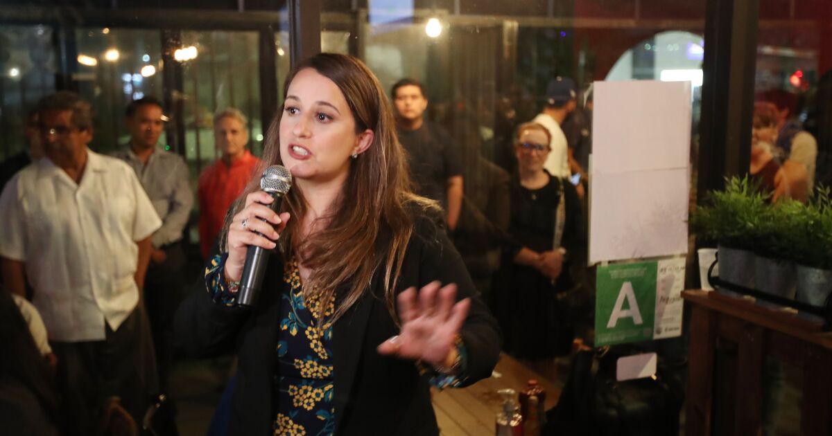 'El Hijo del Pueblo' could be Imelda Padilla's theme song