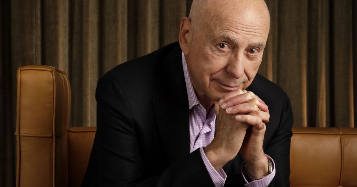 Oscar winner Alan Arkin, seasoned trouper of ‘Little Miss out on Sunshine,’ ‘Argo’ and ‘The Russians Are Coming,’ dies