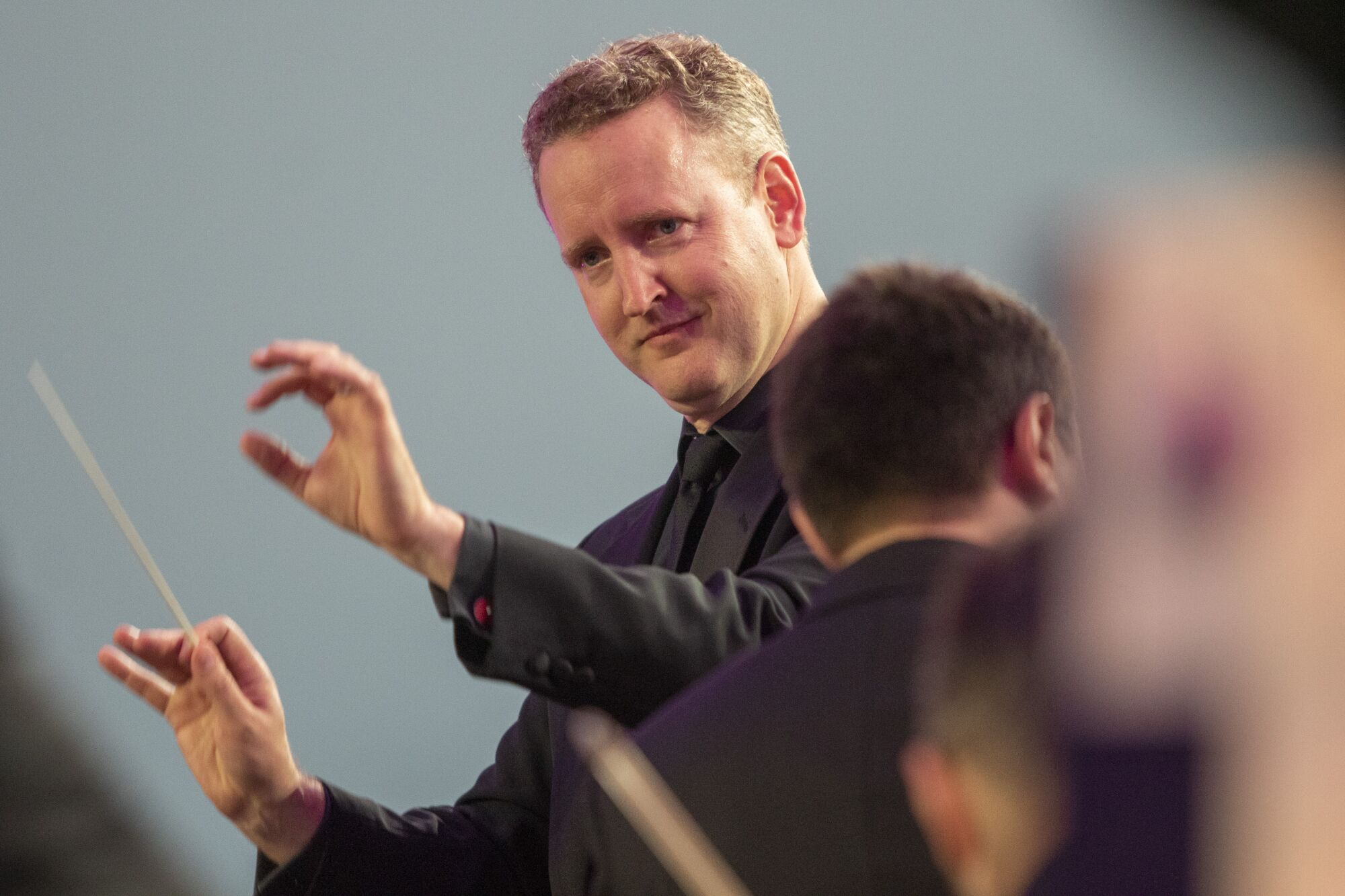 Michael Francis conducts the Mainly Mozart All-Star Orchestra.