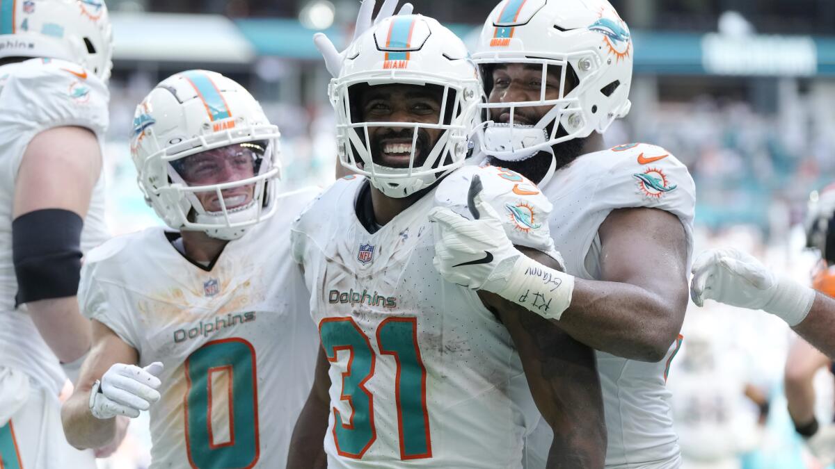 High-scoring Dolphins travel to face division rival Buffalo Bills, where  Miami has lost 7 in a row - The San Diego Union-Tribune