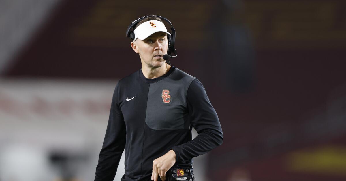 Lincoln Riley calls out Notre Dame for refusing to honor pledge to play USC