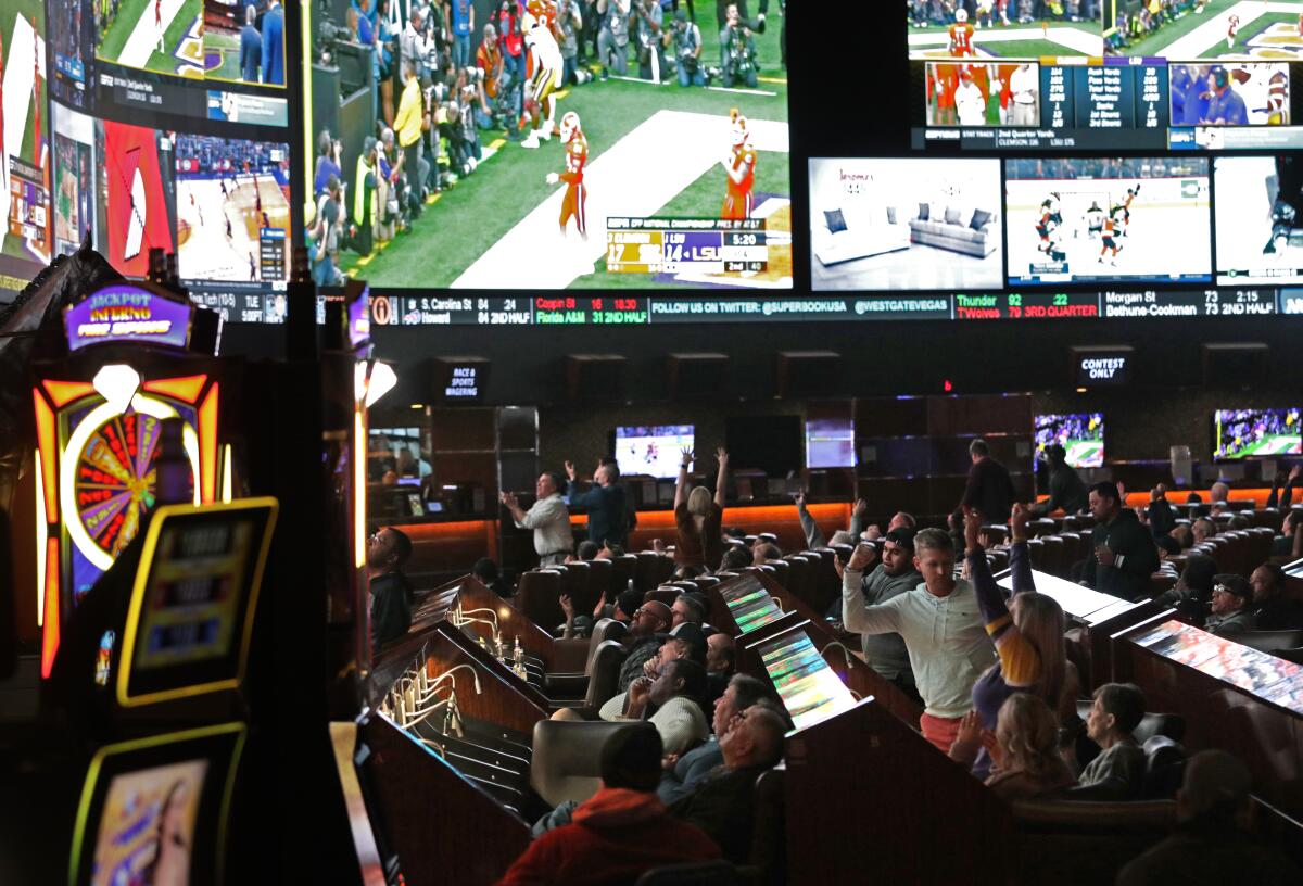 Wynn Las Vegas  Pressroom : Wynn Race & Sports Book- Screens