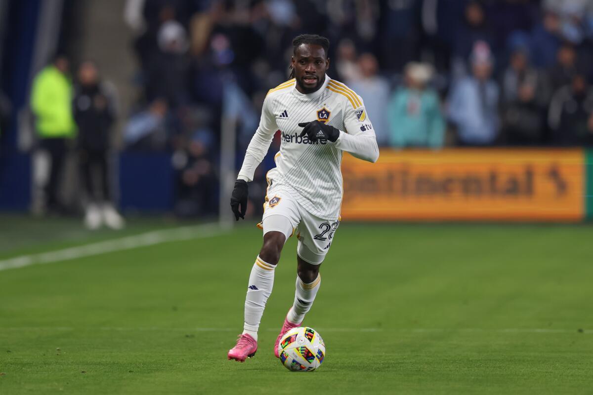 Joseph Paintsil and Diego Fagúndez help power Galaxy to victory over Vancouver