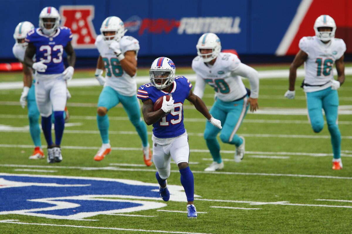 Isaiah McKenzie, receptor de los Bills de Buffalo,