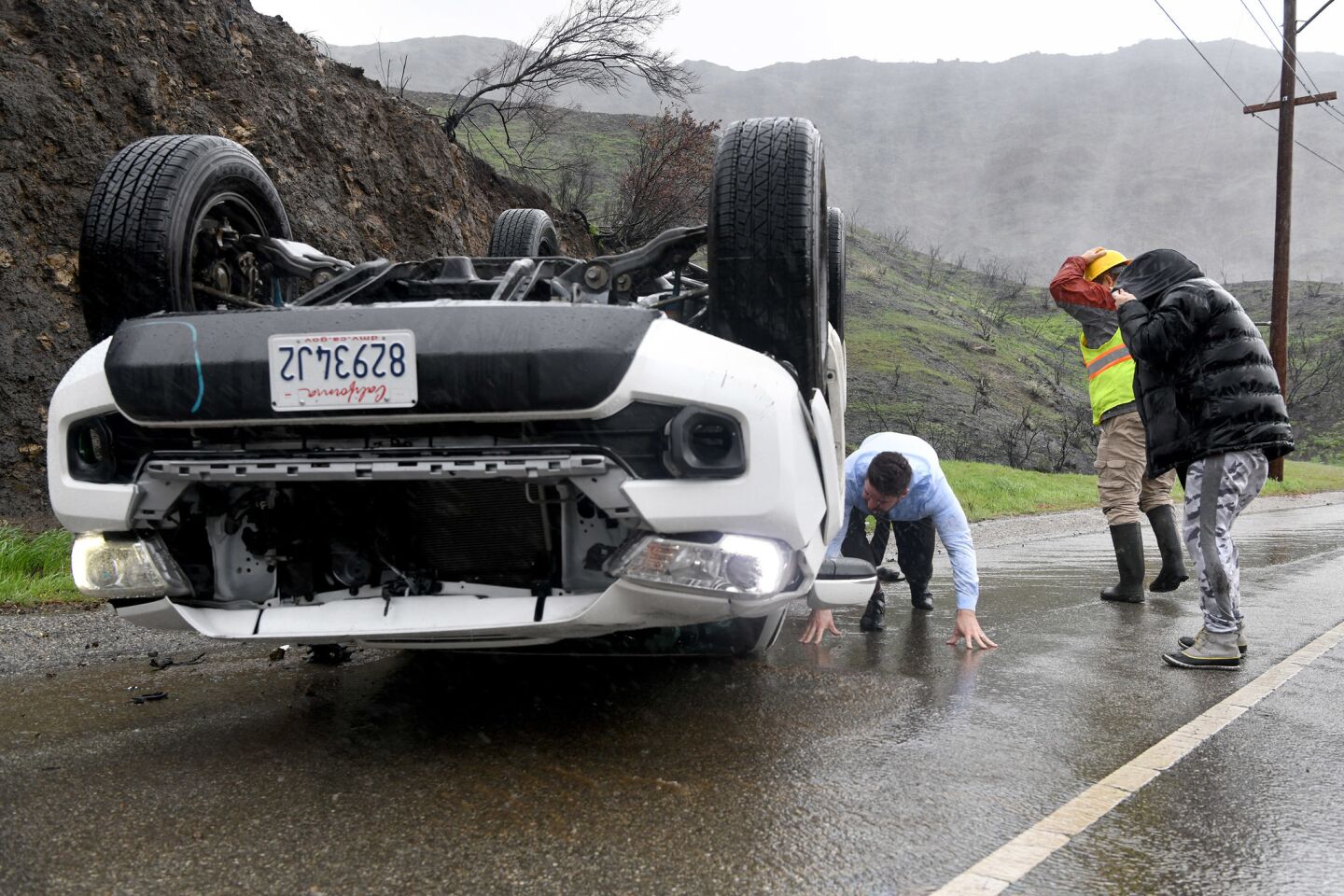 Powerful storm moves into Southern California