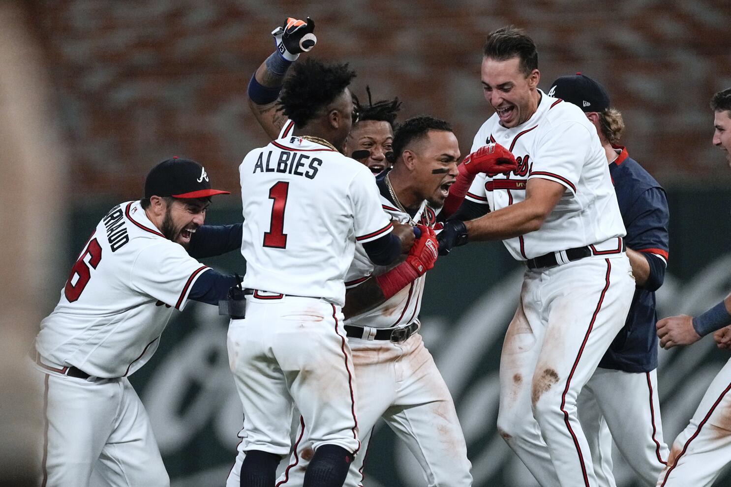 Orlando Arcia, Braves walk off with 7-6 win over Padres - The San