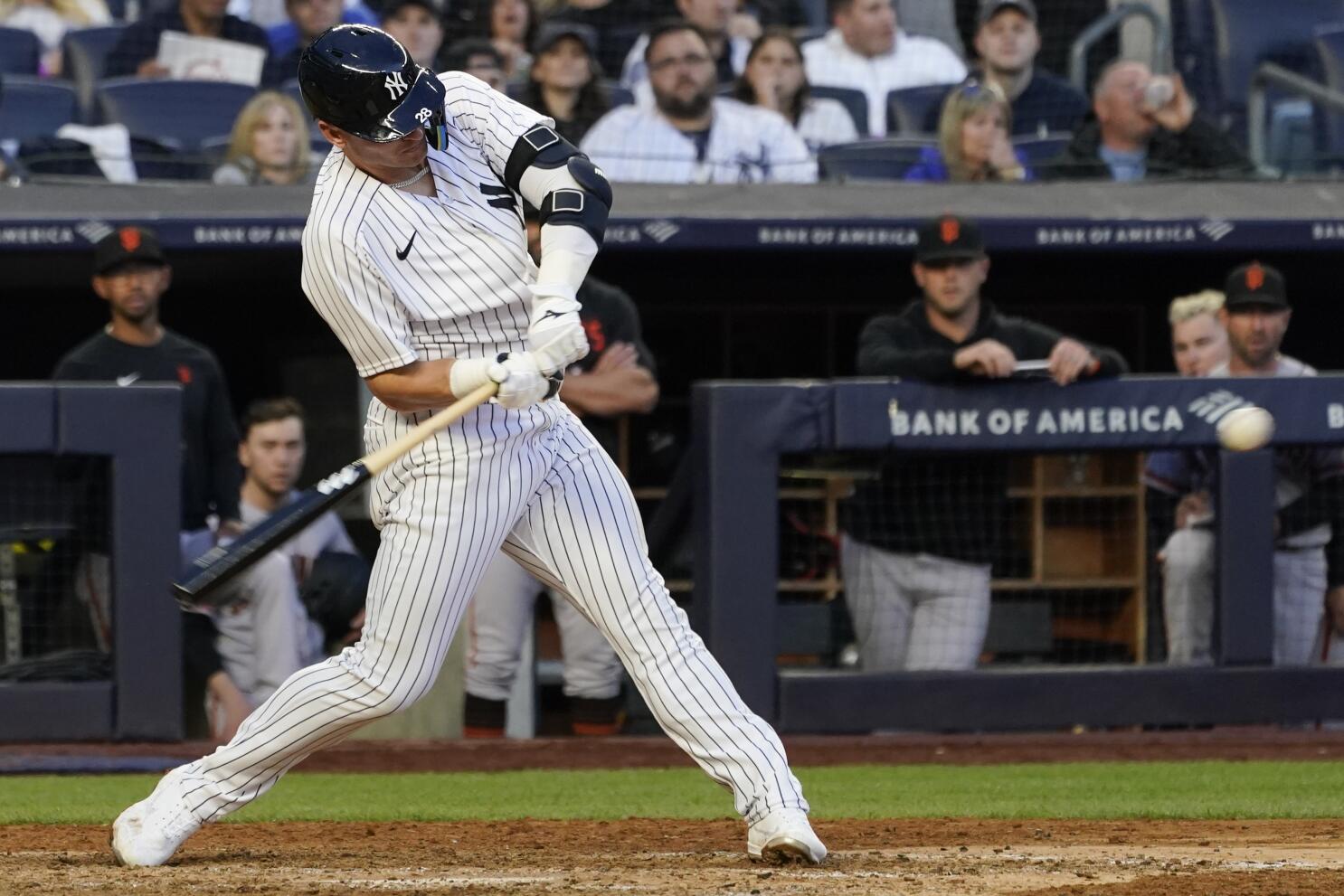 Josh Donaldson's first Yankees HR, 04/16/2022