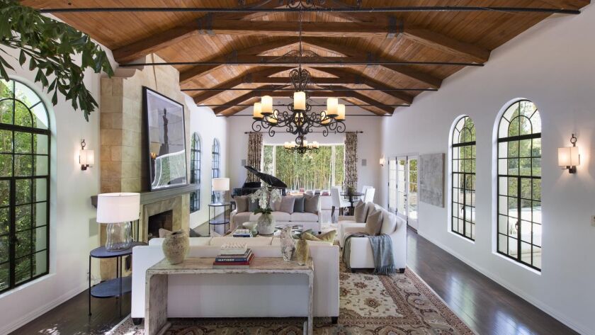 Dennis Quaid Seeks 6 5 Million For Romantic Spanish Home In