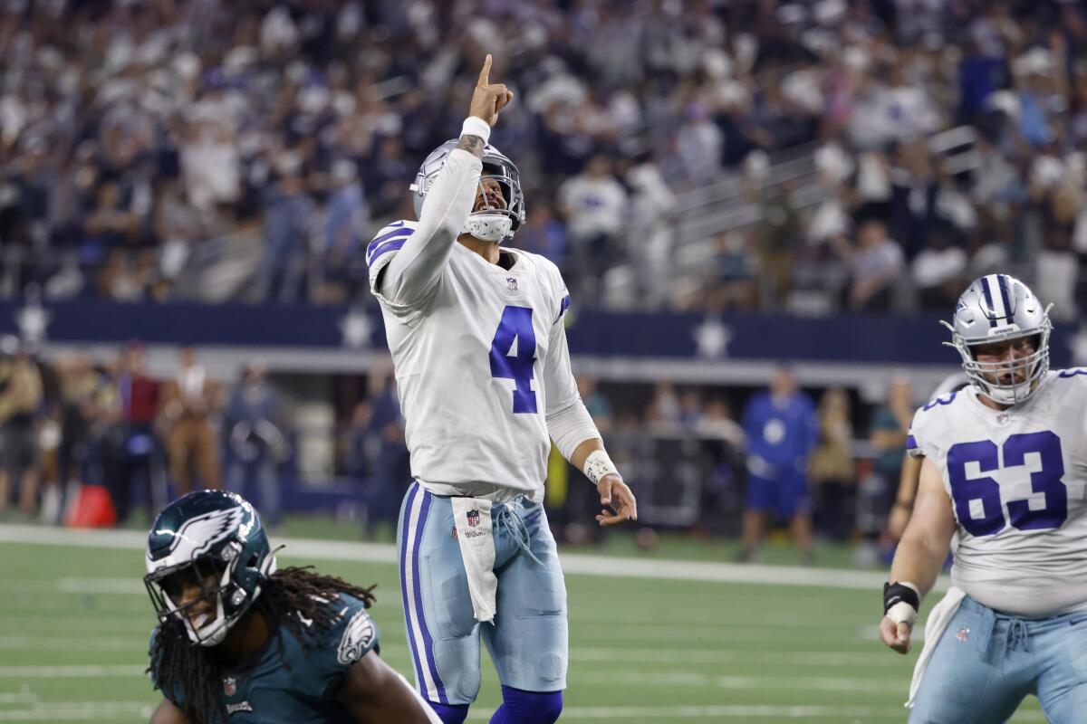 Prescott, Cowboys beat Eagles in 1st home game since injury - The