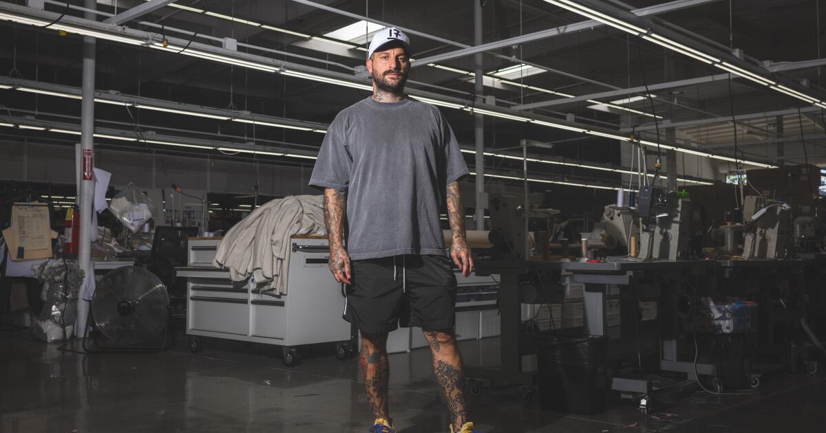 He is the Shoe Surgeon to LeBron, Usher and other stars. Nike says he’s gone too far He is the Shoe Surgeon to LeBron, Usher and other stars. Nike says he’s gone too far