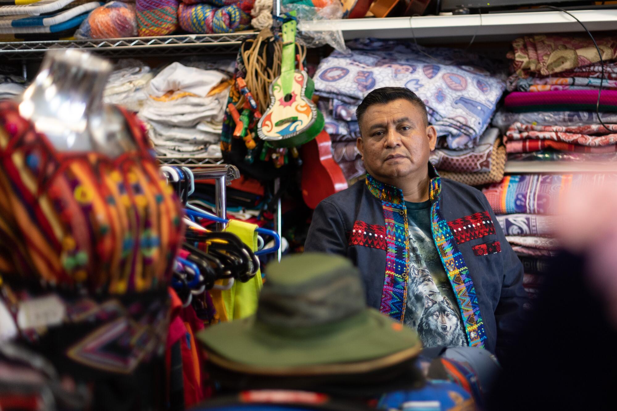 Bartolo Hernández, oriundo de San Francisco El Alto en el departamento de Totonicapán, es hablante maya k’iche’.