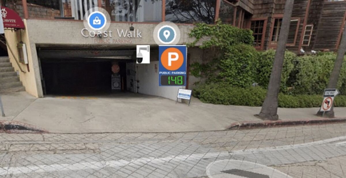 This is an example of directional signage submitted to the La Jolla Coastal Access and Parking Board for consideration.
