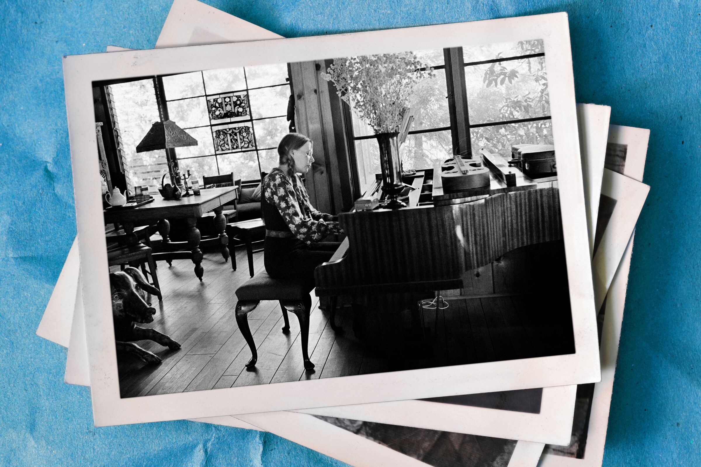 Joni Mitchell S Blue 50 Years Later Review Los Angeles Times Joni Mitchell S Blue 50 Years Later Review Los Angeles Times