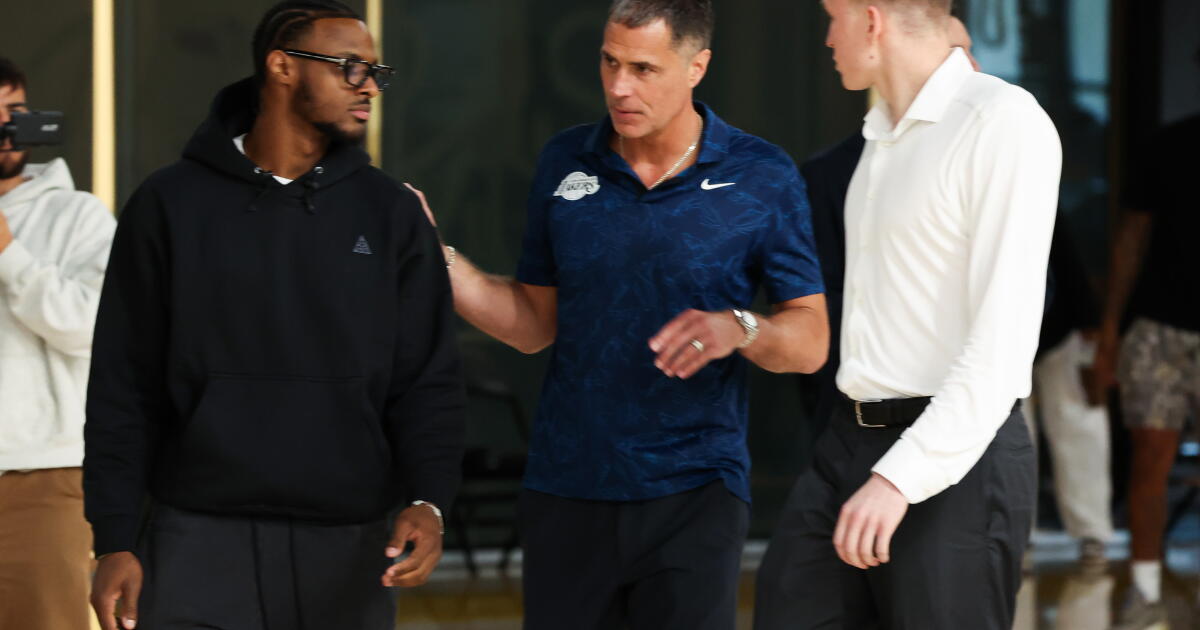 Çocuğa bir mola verin! Bronny James haksız yere baskıyı hissediyor