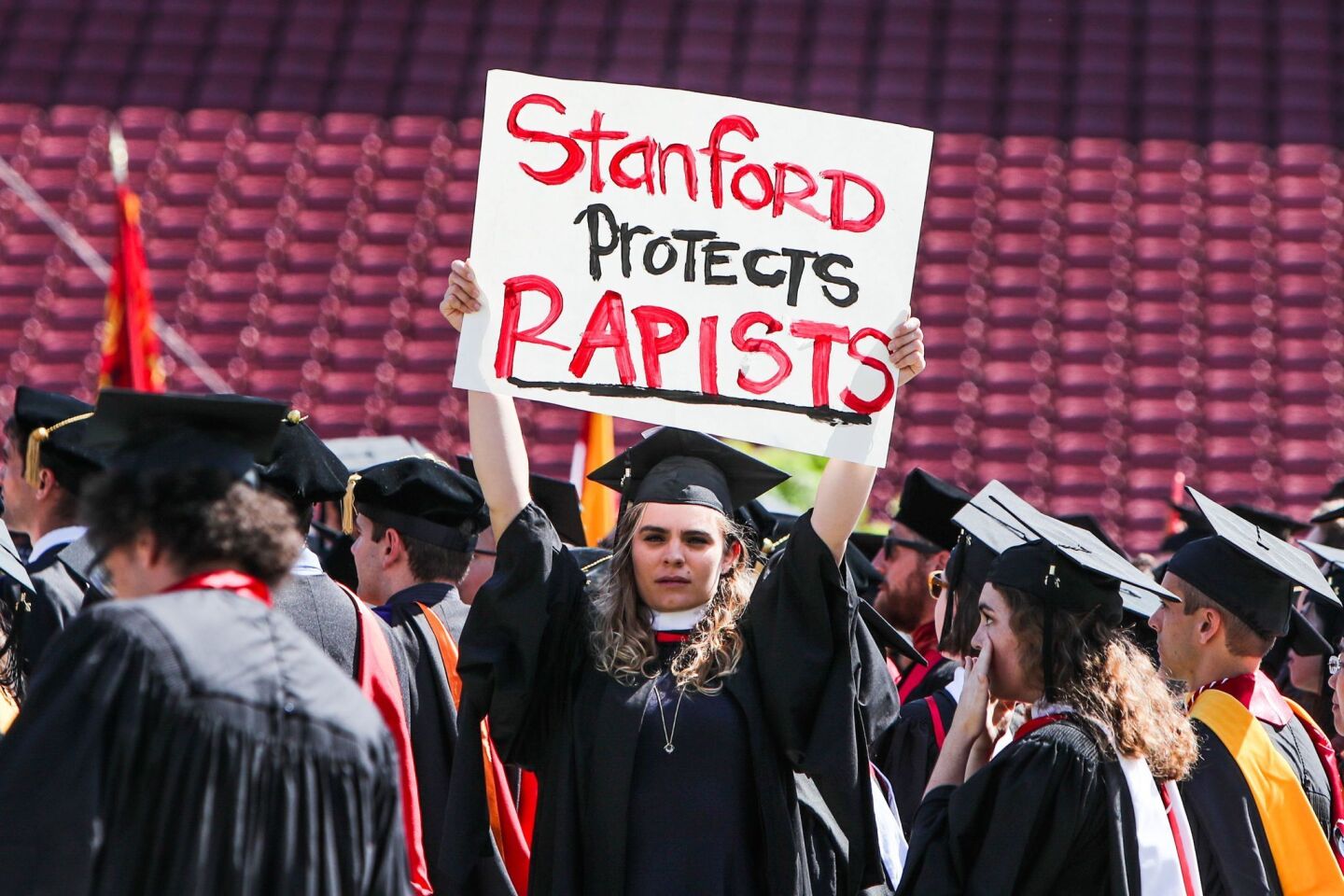 Photos Stanford Graduates Support Sex Assault Victim Los Angeles Times 9388