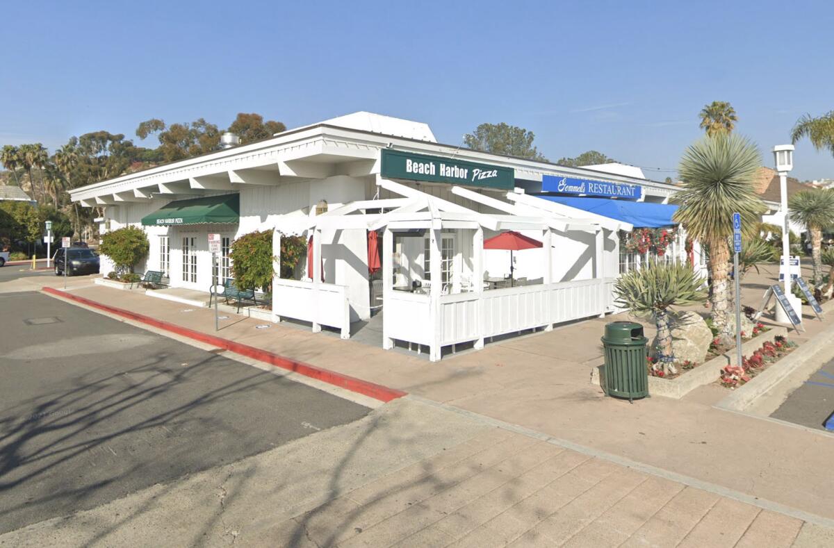 Exterior of Beach Harbor Pizza in Dana Point.