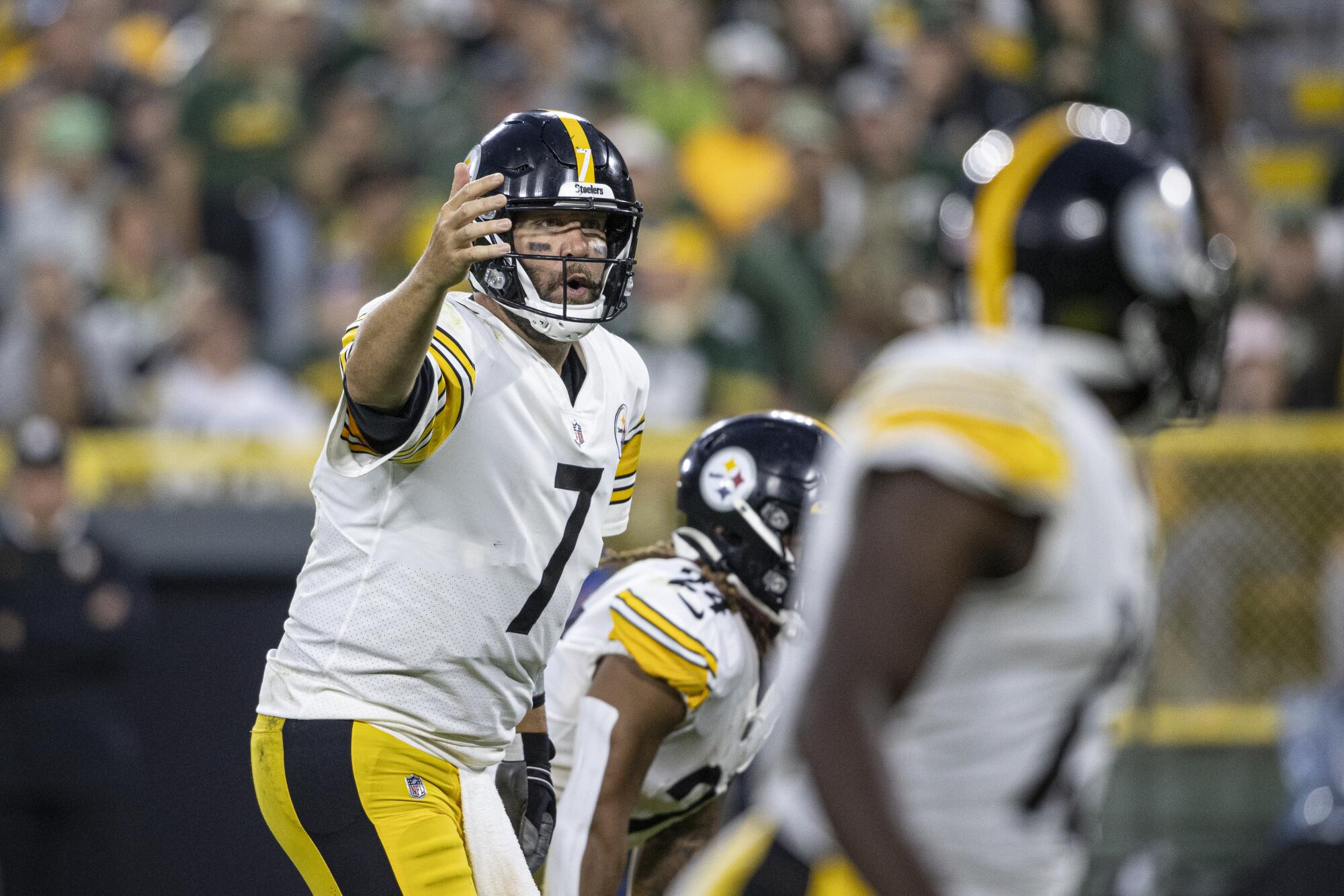 Pittsburgh Steelers quarterback Ben Roethlisberger gesturess against the Green Bay Packers.