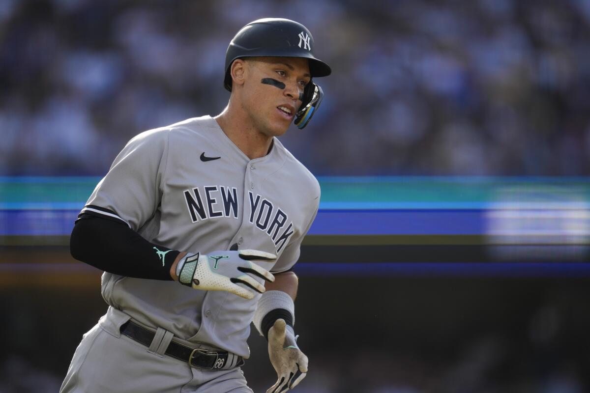 Aaron judge (CURRENTLY)  New york yankees baseball, New york