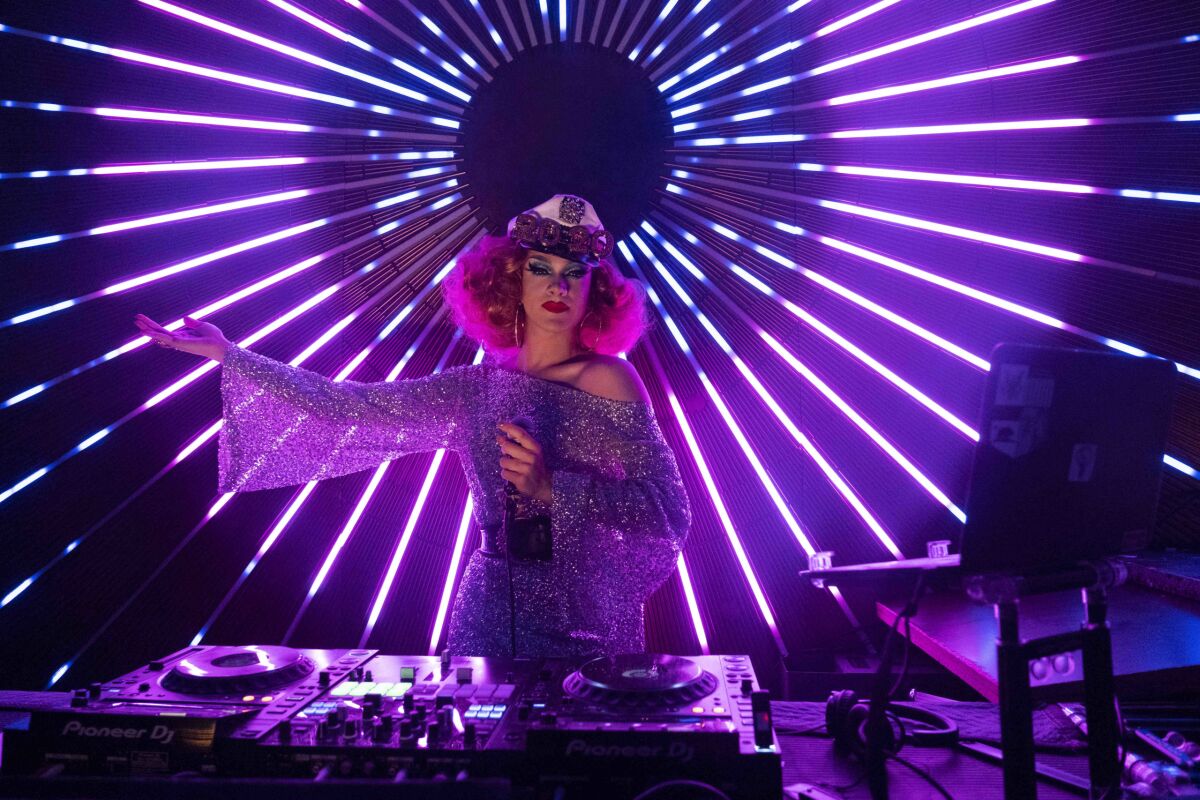 Much of "Midnight Kiss" is set in a gay nightclub in Palm Springs on New Year's Eve.