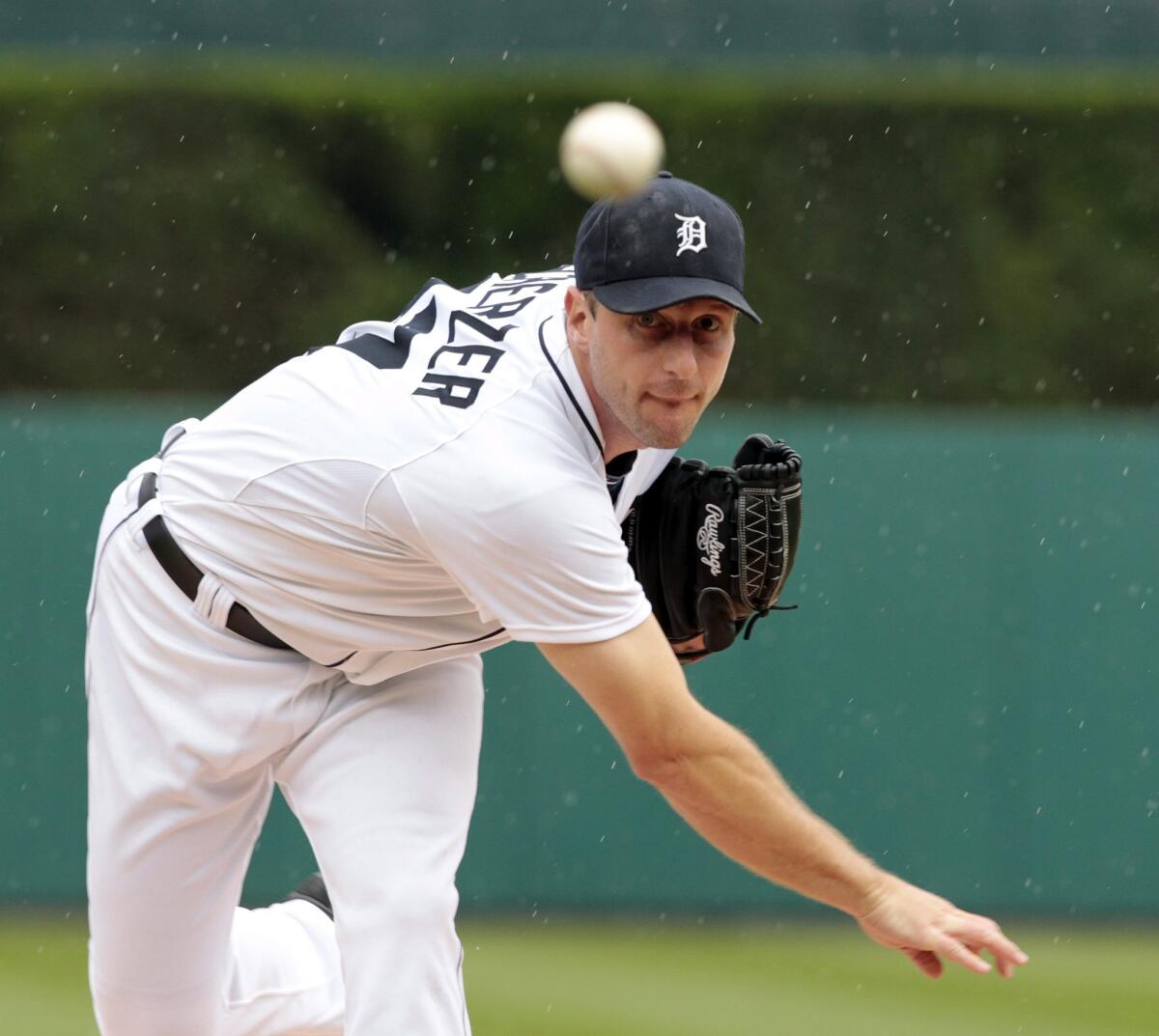 Detroit starter Max Scherzer delivers a pitch during the Tigers' 3-2 win over the Kansas City Royals.