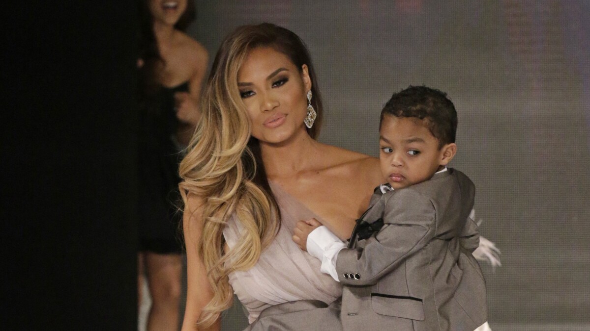 50 Cent S 2 Year Old Son Makes More Money Than All Of Us Los Angeles Times