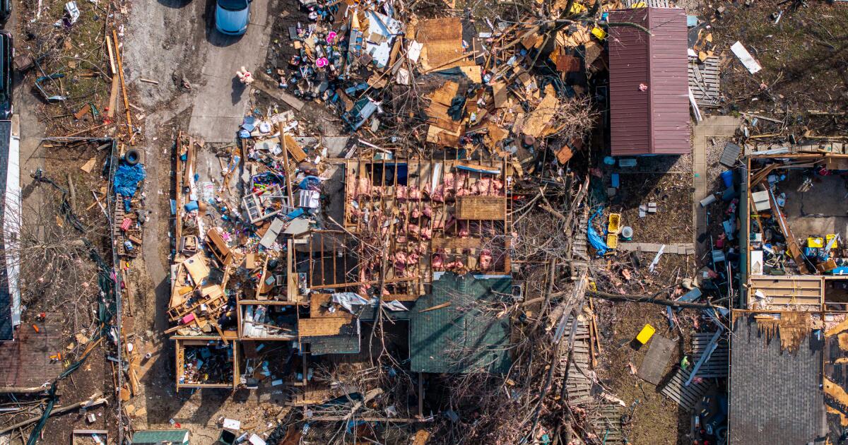 Ventos fortes causam cortes de energia e derramamentos de óleo