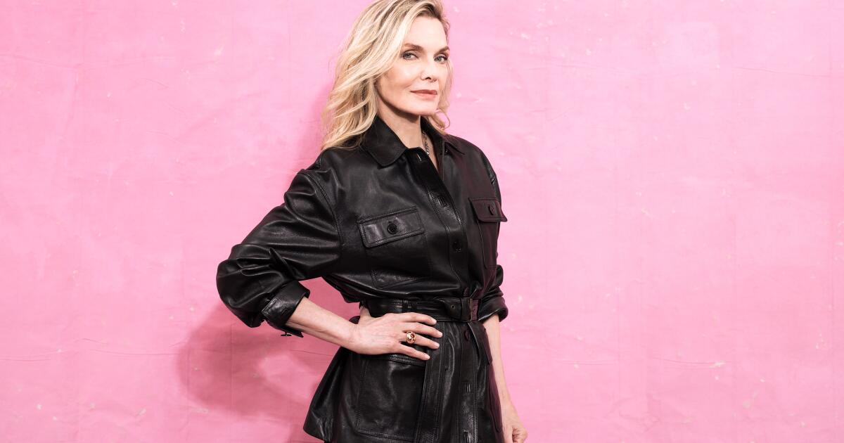 Michelle Pfeiffer reçoit une nomination aux Emmy Awards pour “Margo’s Got Money Troubles”