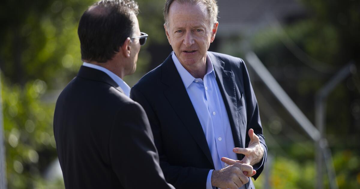 As L.A. mayor’s race takes form, Palisades hearth is a defining difficulty As L.A. mayor’s race takes form, Palisades hearth is a defining difficulty