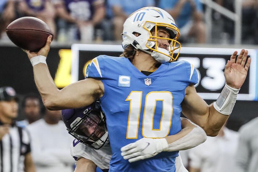 Chargers' 27-20 loss to the Minnesota Vikings by the numbers - Los