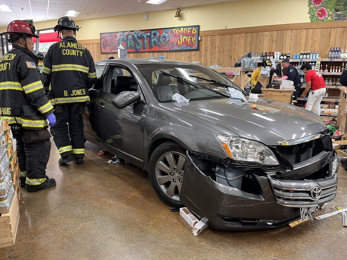 Car crashes into Trader Joe's in Northern California; 5 injured
