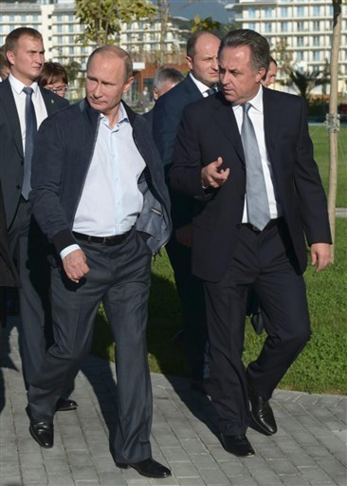 El ministro de Exteriores ruso, Serguéi Lavrov, descartó hoy una nueva Guerra Fría y que Moscú busque debilitar a la Unión Europea (UE) en una reunión con empresarios europeos.