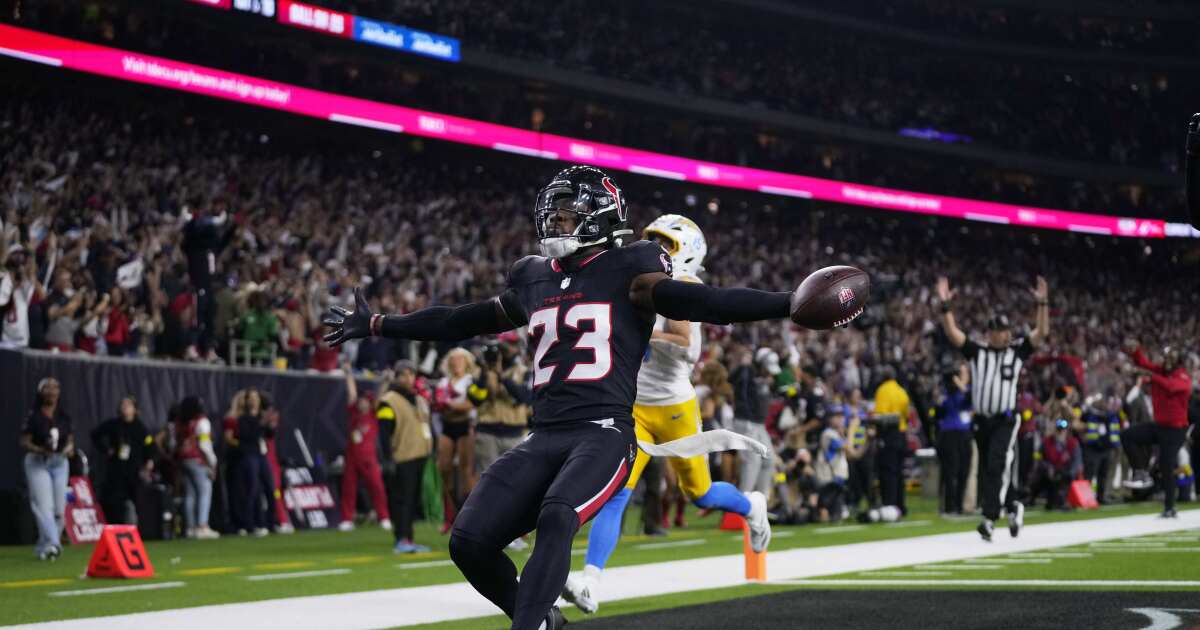 Interception barrage, including a pick-six, prompts Texans to bury Chargers
