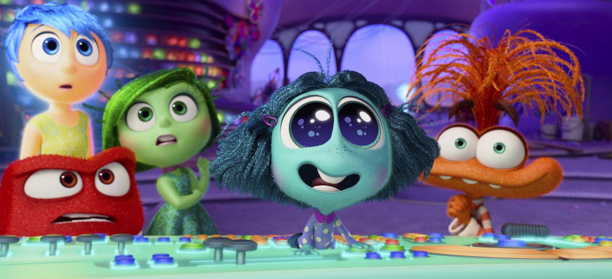 Esta imagen difundida por Disney/Pixar muestra una escena de la película animada "Inside Out 2." (Disney/Pixar vía AP)