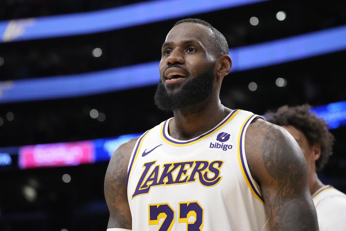 LeBron James' 40,000-point club won't see anyone joining for a long time.  Maybe never. Here's why - The San Diego Union-Tribune