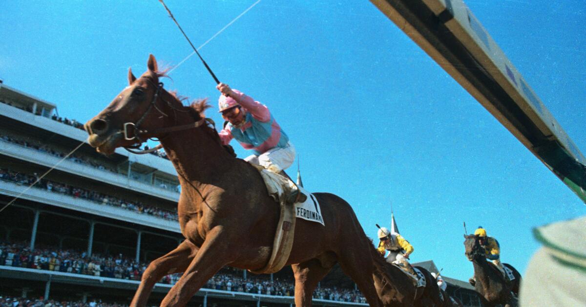 Billy Shoemaker est entré dans l’histoire il y a 40 ans au Kentucky Derby