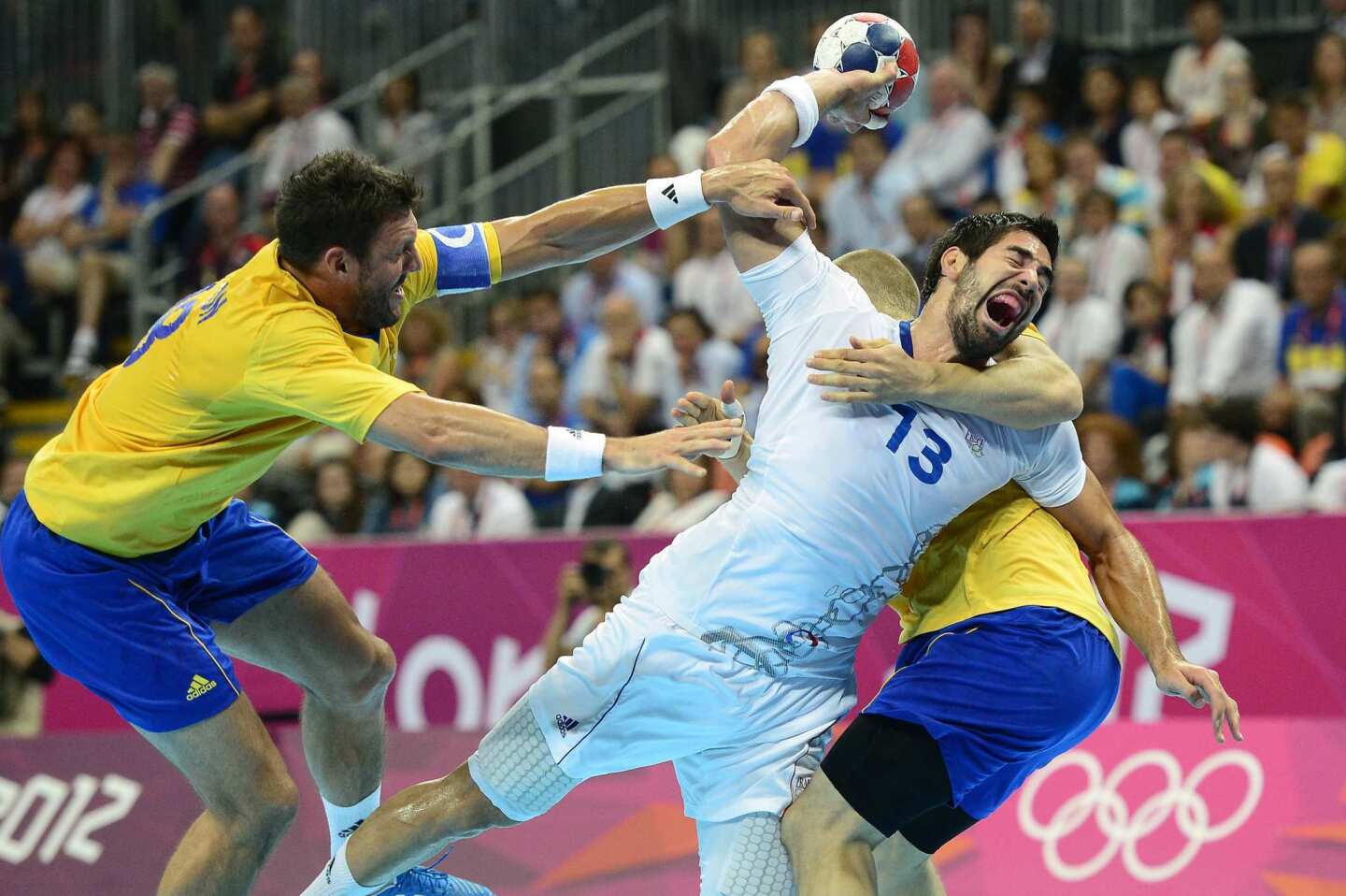 Handball battle