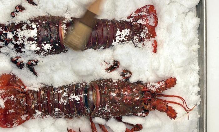 Salt-roasted spiny lobster