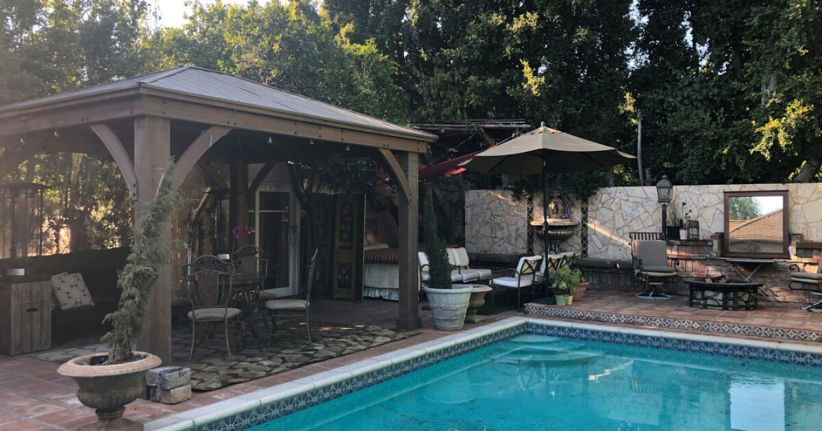Don T Have A Backyard Pool Swimply The Airbnb Of Pools Might Be Your Answer Los Angeles Times