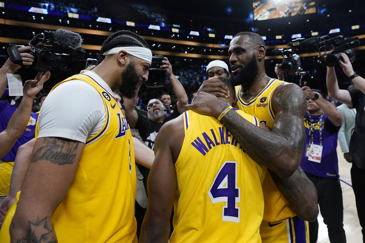 Lakers will beat Warriors if Anthony Davis, LeBron replicate Game 3