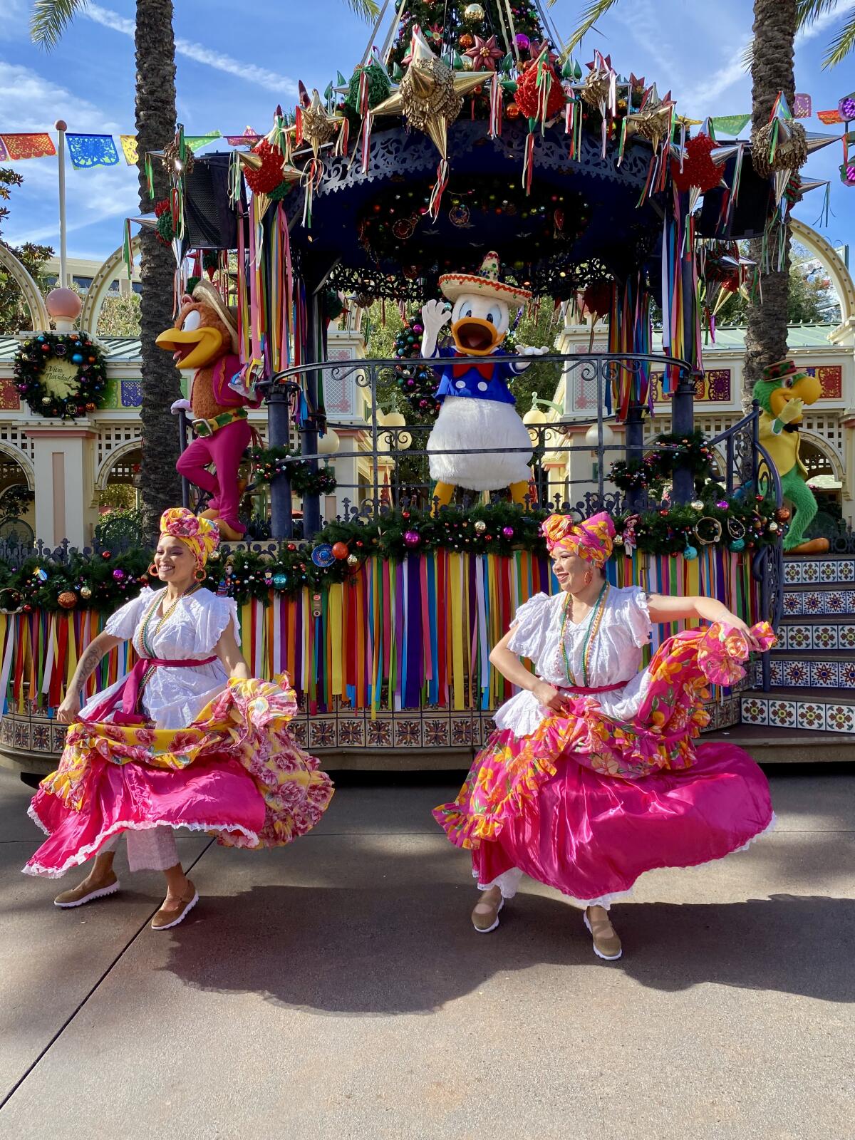 “Disney ¡Viva Navidad!” is hosted by the Three Caballeros and features Brazilian samba dancers and percussionists.