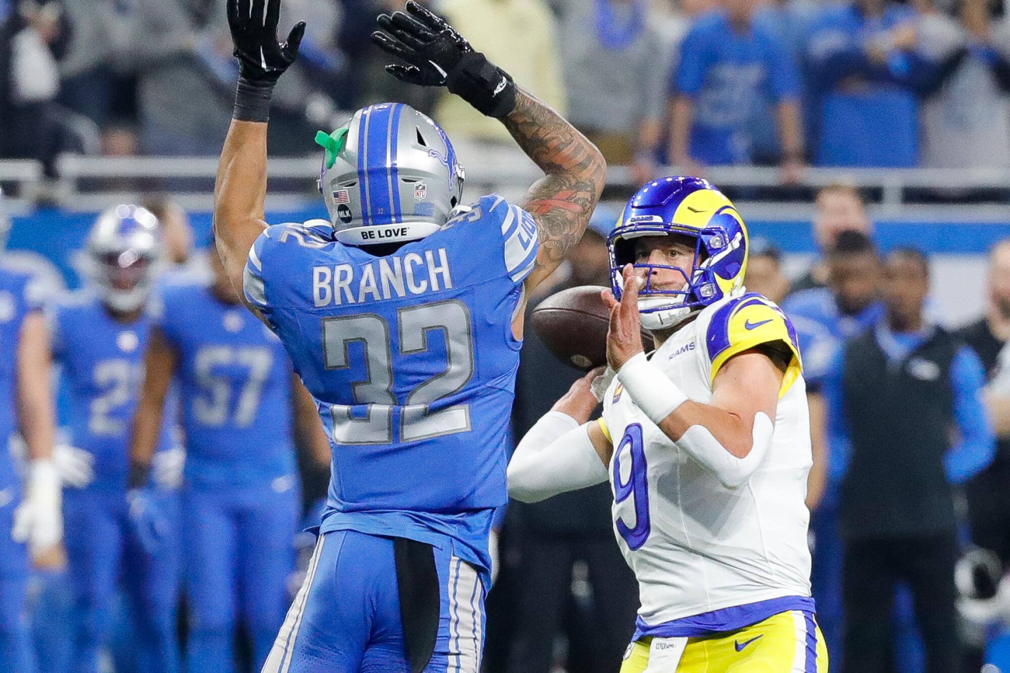 Rams vs. Lions playoff live updates and score: Detroit leads - Los Angeles Times