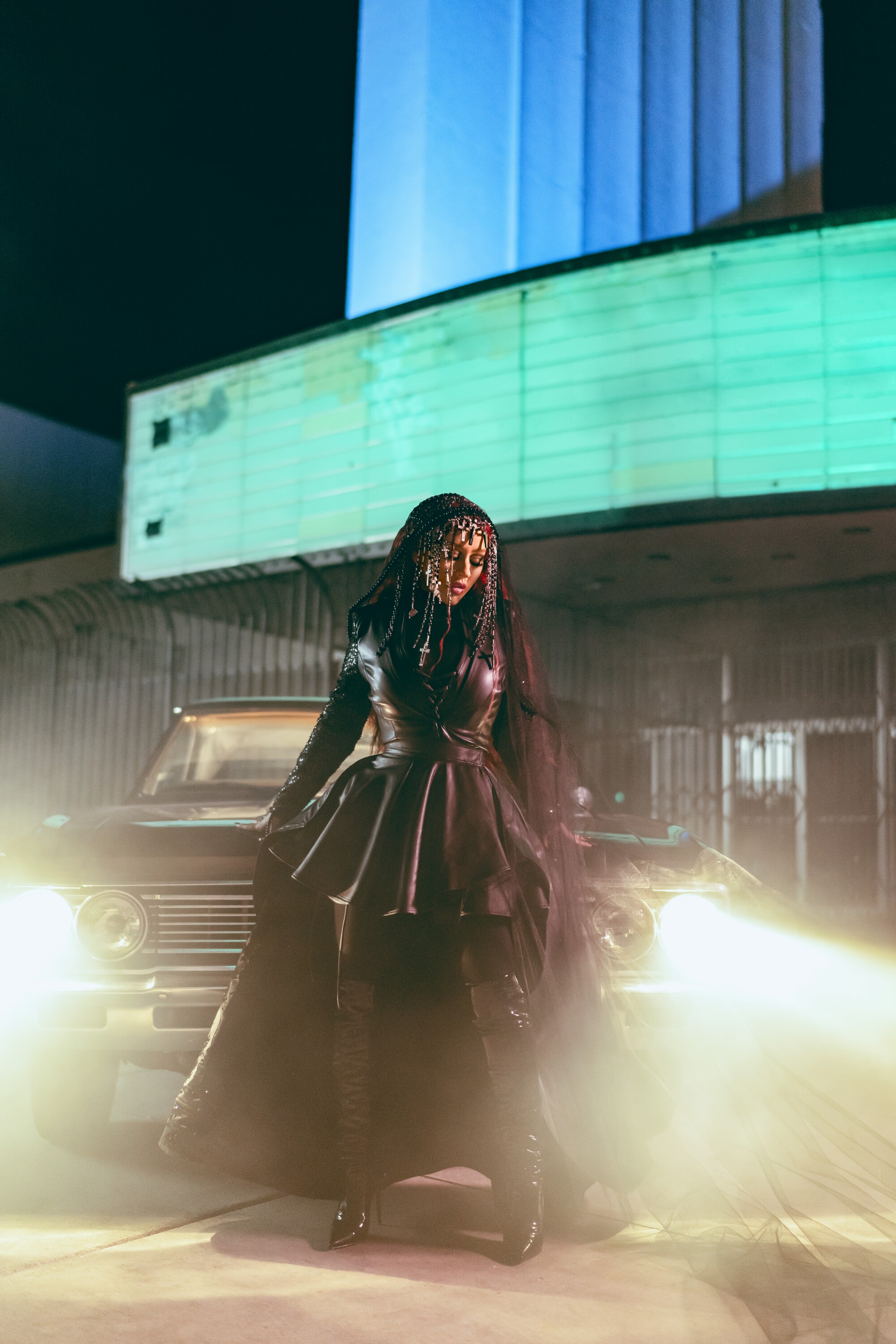 Aguilera dice que el espíritu de su disco es la fuerza de Chavela Vargas