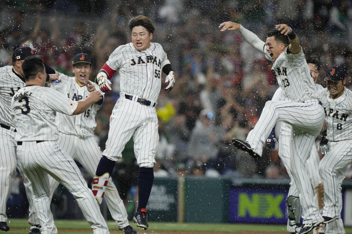 Japan players celebrate aftv