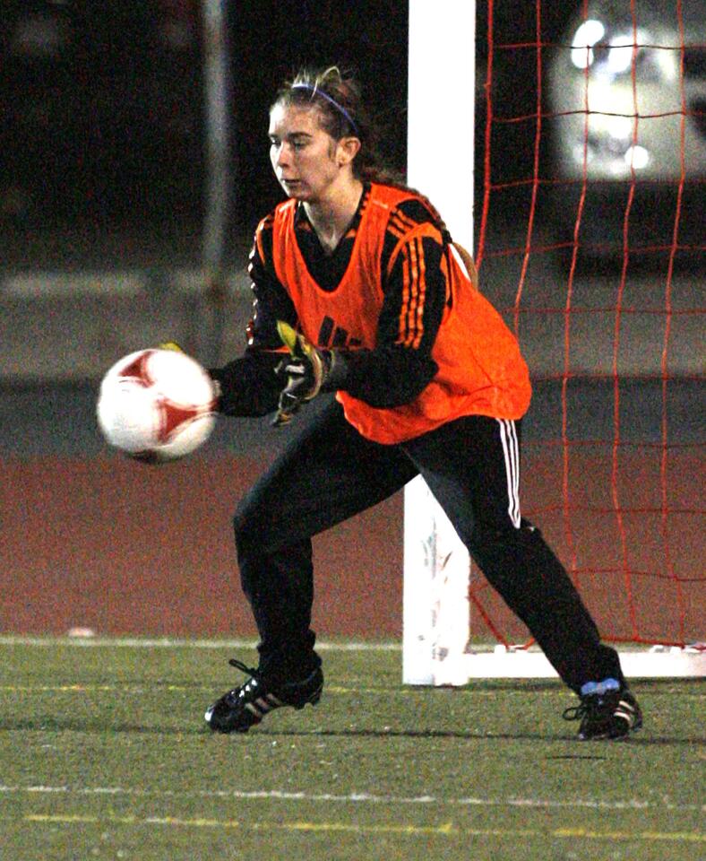 Photo Gallery: La Canada v. Glendale nonleague girls soccer