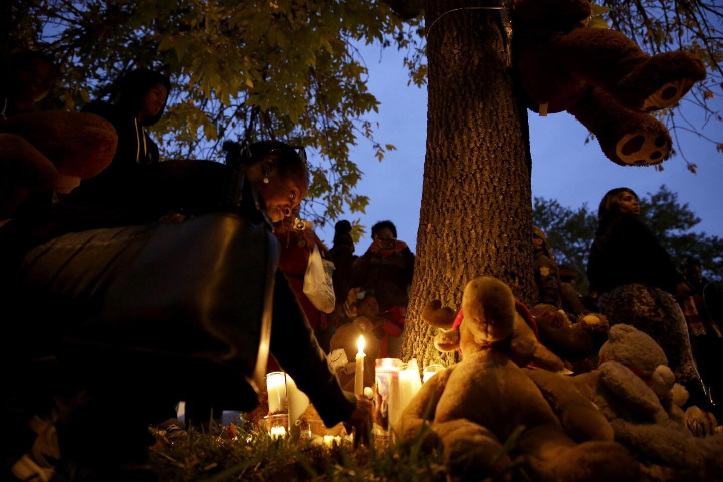 Candlelight vigil to remember Vonderrit D. Myers