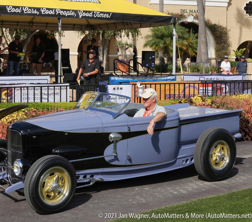1932 Ford Roadster Pickup - top award winner